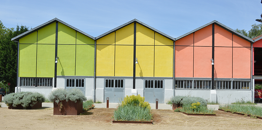 Couëron espace associatif et culturel Tour à plomb