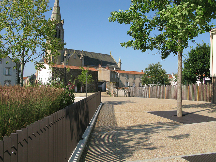 Saint Fulgent place de Chevigné